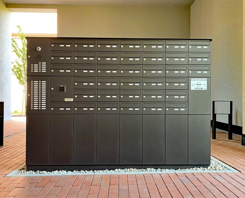 Briefkasten-, Klingel- und Paketkastenanlage